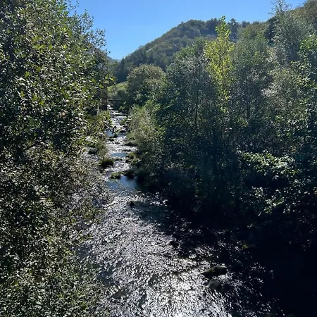 Mediavilla 度假居